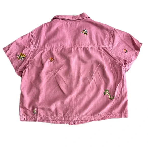 Disney Pink Short-Sleeve Button-Down Shirt with Embroidered Mickey & Motifs - Picture 6 of 10